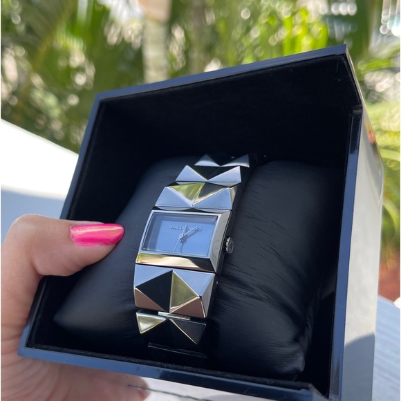 Karl Lagerfeld SS Watch Gunmetal Small 6” or less Pyramid shapes NWT Unisex - Picture 2 of 16